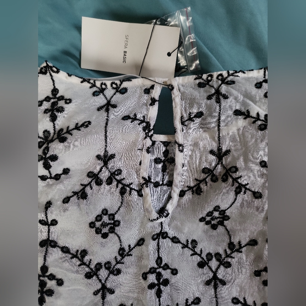 Embroidered Sfera Shirt - Picture 6 of 7